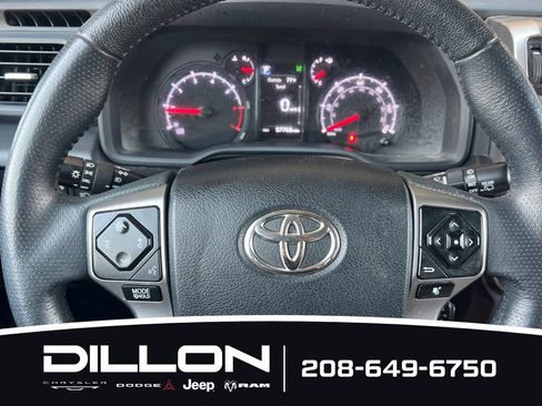 Used 2022 Toyota 4Runner SR5 AWD/4WD image 24