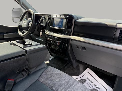 Used 2024 Ford F250 XLT w/ FX4 Off-Road Package image 23