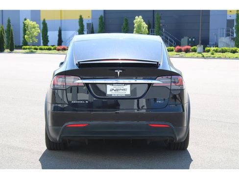 Used 2018 Tesla Model X 75D AWD/4WD image 3