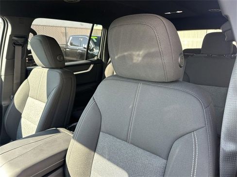 New 2025 GMC Acadia Elevation image 23