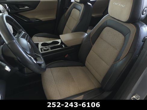 Used 2025 Chevrolet Equinox ACTIV w/ Safety and Technology Package FWD image 10