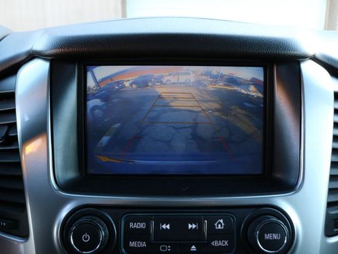 Used 2018 Chevrolet Suburban LT w/ Luxury Package image 26