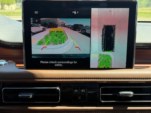 Certified 2023 Lincoln Aviator Reserve w/ Elements Package Plus AWD/4WD image 22
