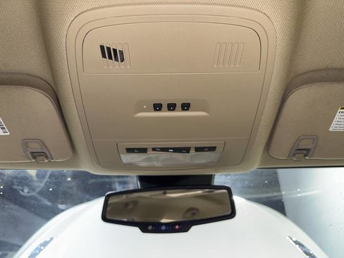 Used 2010 Buick LaCrosse CXL image 21