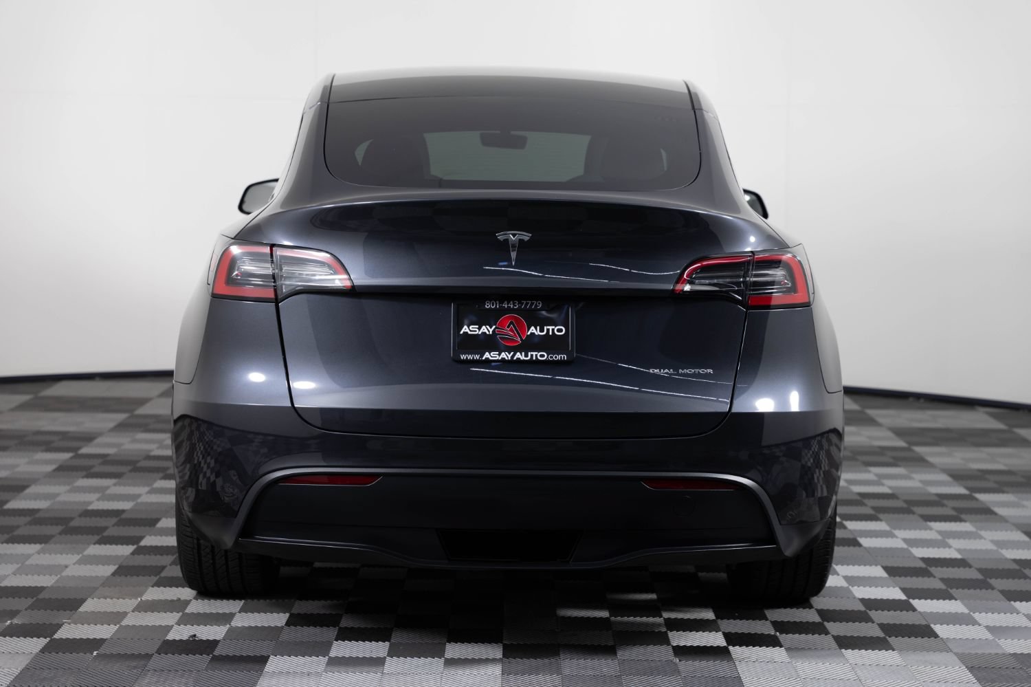 Used 2024 Tesla Model Y Long Range AWD/4WD image 6
