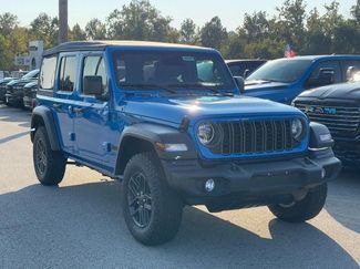 New 2026 Jeep Wrangler Unlimited Sport AWD/4WD video 3