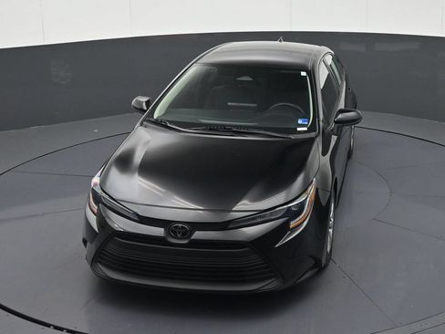 Used 2024 Toyota Corolla LE FWD image 28