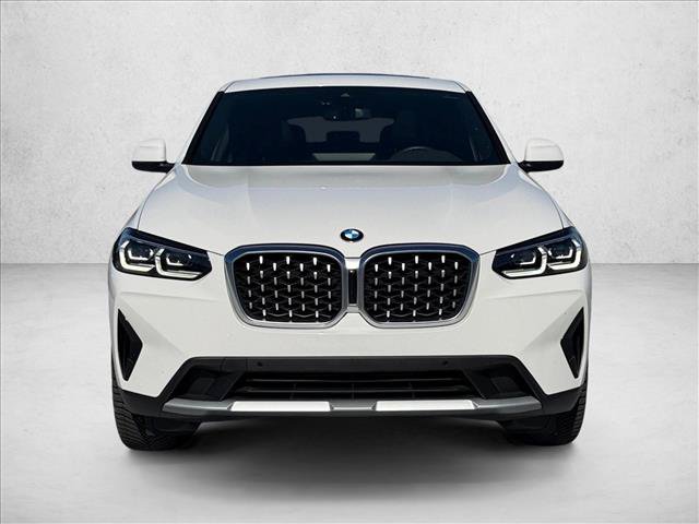 Used 2022 BMW X4 xDrive30i w/ Convenience Package AWD/4WD image 2