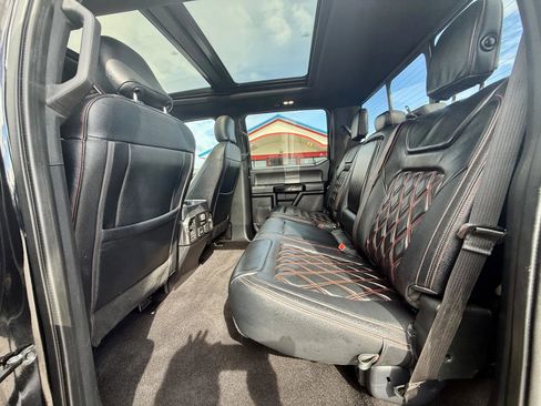 Used 2019 Ford F150 Lariat w/ Equipment Group 502A Luxury AWD/4WD image 16
