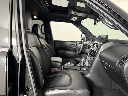 Used 2023 Nissan Armada SL w/ Midnight Edition Package RWD image 27