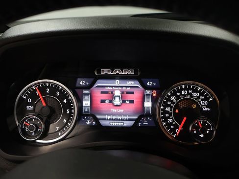 Used 2024 RAM 2500 Big Horn w/ Level 2 Equipment Group image 36