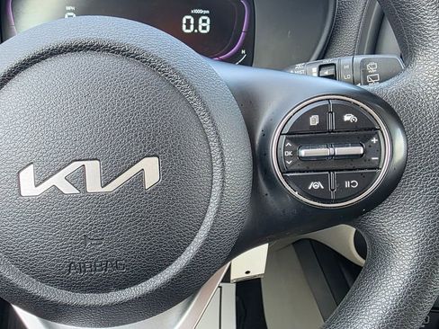 Used 2023 Kia Soul LX image 27