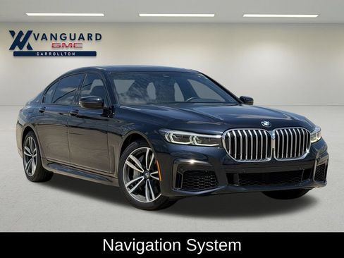Used 2022 BMW 750i xDrive w/ M Sport Package AWD/4WD image 2
