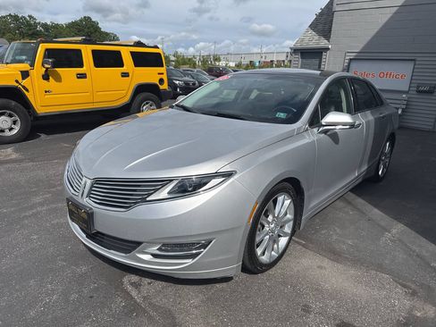 Used 2016 Lincoln MKZ AWD w/ Equipment Group 300A Reserve image 3