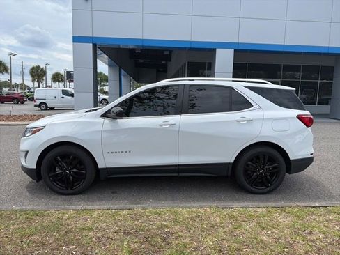 Certified 2021 Chevrolet Equinox LT FWD image 3