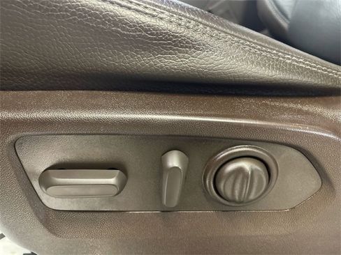 Used 2019 GMC Sierra 1500 Denali w/ Denali Ultimate Package image 12