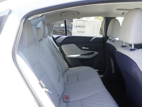 New 2026 Nissan Sentra SL FWD image 18