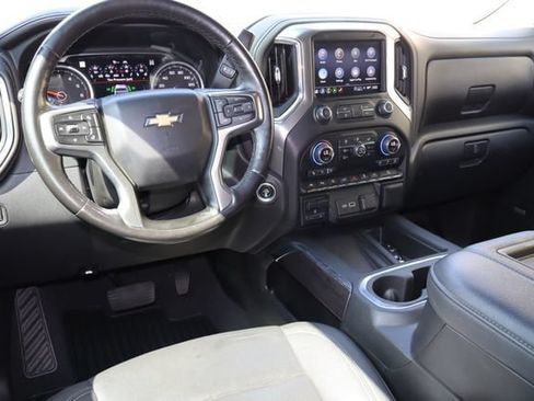 Used 2021 Chevrolet Silverado 1500 LTZ w/ Technology Package AWD/4WD image 4