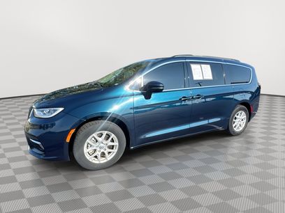 Used 2022 Chrysler Pacifica Touring-L