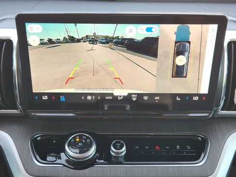 New 2025 Ford Expedition Platinum w/ Platinum Ultimate Package image 17