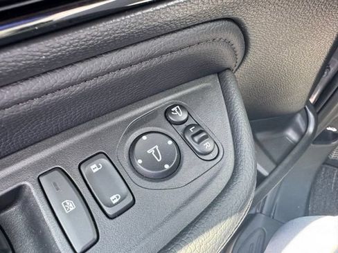Used 2024 Honda Odyssey Elite image 32