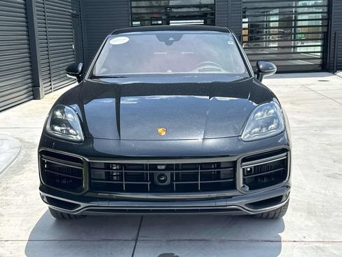 Certified 2023 Porsche Cayenne Turbo S AWD/4WD image 6