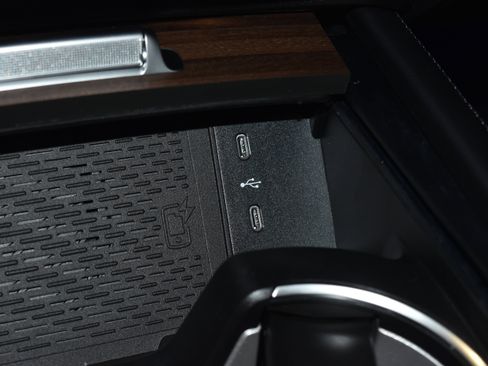 New 2026 Mercedes-Benz GLE 450 4MATIC image 13