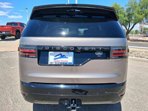 Used 2021 Land Rover Discovery HSE R-Dynamic AWD/4WD image 4