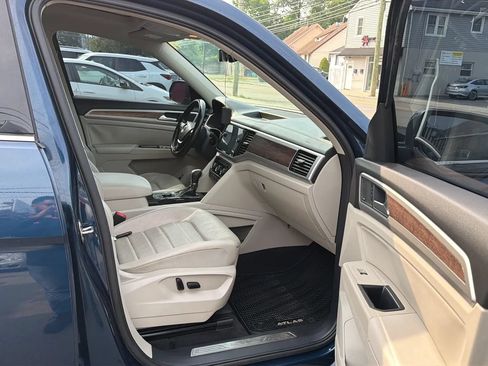 Used 2018 Volkswagen Atlas SEL Premium AWD/4WD image 25