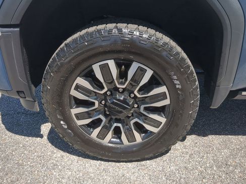 Used 2024 GMC Sierra 2500 Denali Ultimate w/ Max Trailering Package AWD/4WD image 34