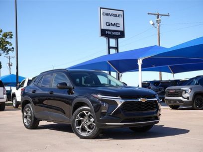 Used 2024 Chevrolet Trax LT w/ Driver Confidence Package