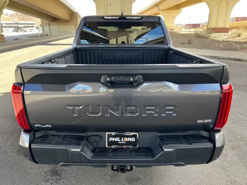 Used 2025 Toyota Tundra SR5 w/ SR5 Convenience Package AWD/4WD image 5