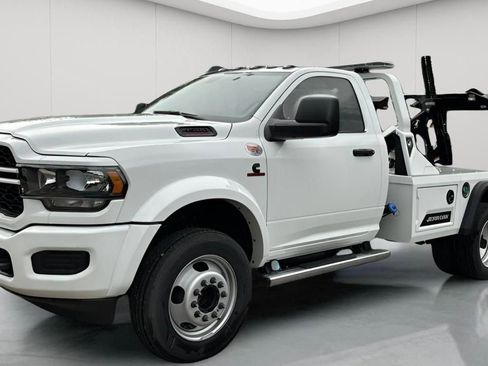 New 2024 RAM 4500 Tradesman image 10