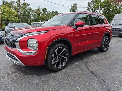 Used 2022 Mitsubishi Outlander SEL FWD image 1