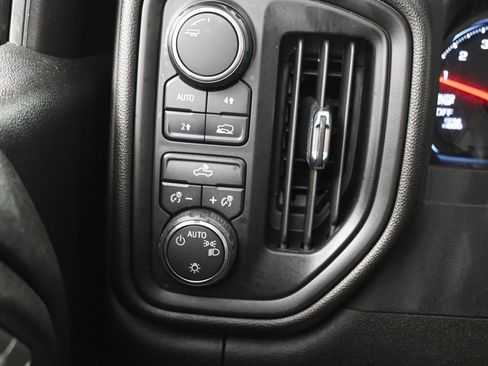 Used 2022 Chevrolet Silverado 1500 Custom image 20