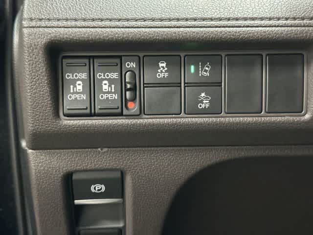 Used 2018 Honda Odyssey EX image 19