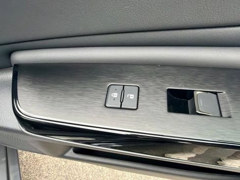 Used 2016 Lexus RX 450h AWD w/ Cold Weather Package image 32