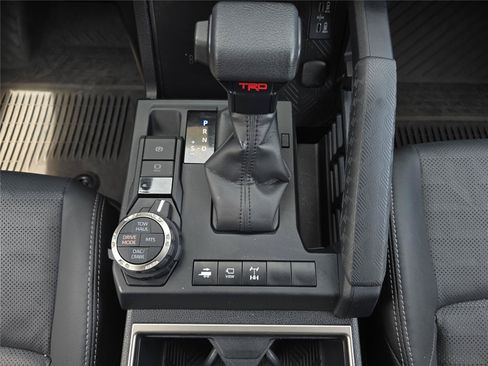 Used 2025 Toyota 4Runner TRD Off-Road Premium w/ Tow Technology Package AWD/4WD image 14