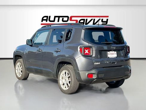 Used 2023 Jeep Renegade Latitude w/ Premium Group AWD/4WD image 5