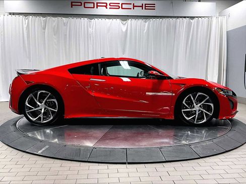 Used 2021 Acura NSX image 11