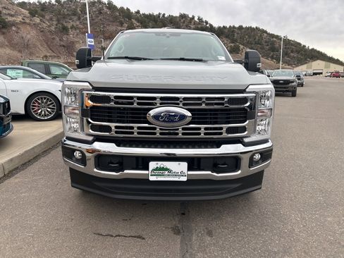 Used 2025 Ford F350 XLT image 3