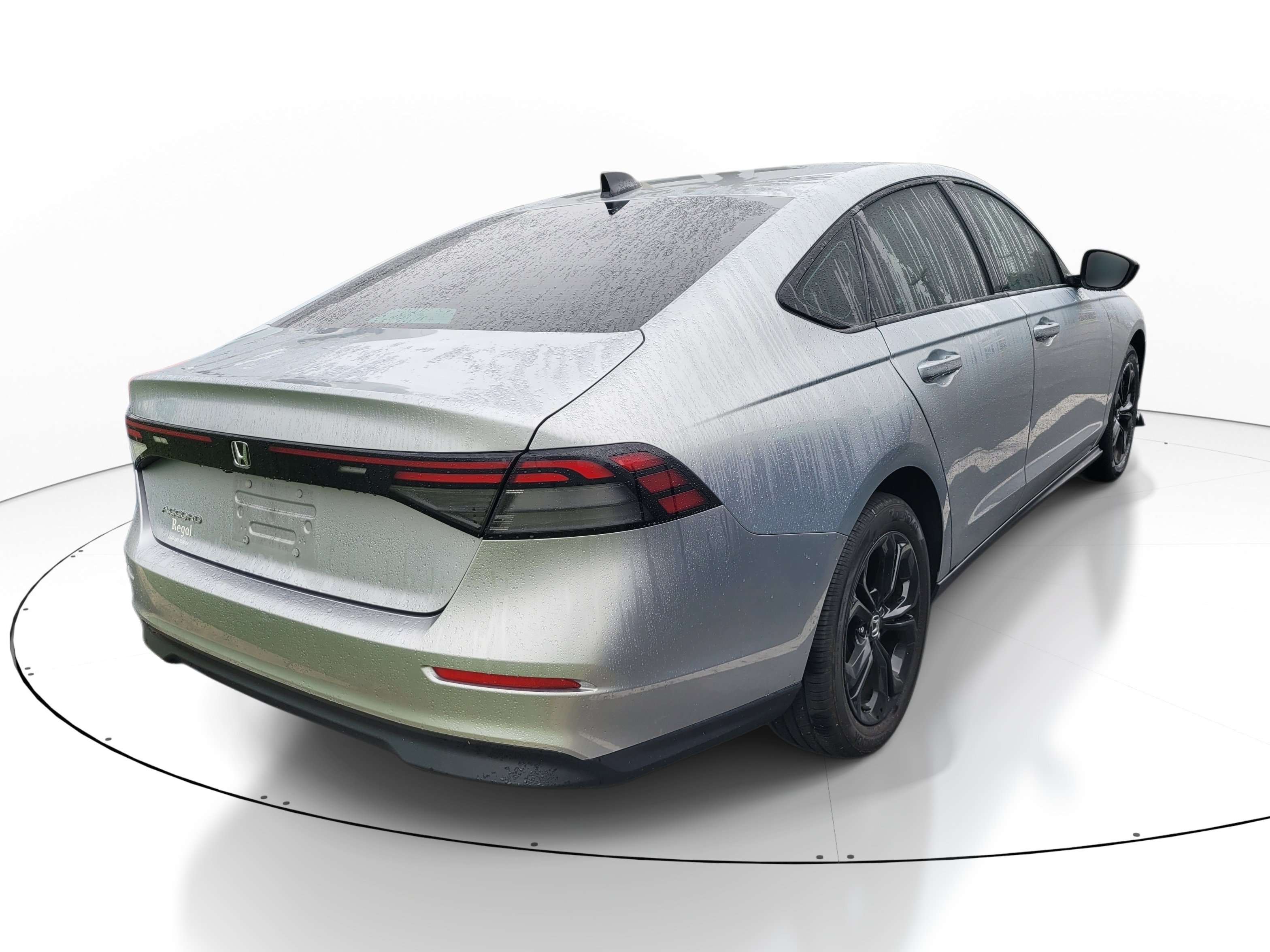 Used 2025 Honda Accord SE image 4