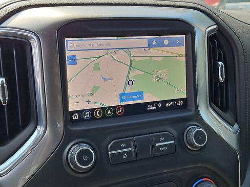 Used 2019 Chevrolet Silverado 1500 LTZ w/ LTZ Premium Package AWD/4WD image 14