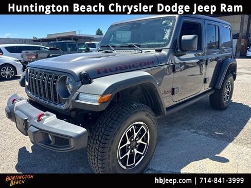 Used 2025 Jeep Wrangler Unlimited Rubicon AWD/4WD image 1