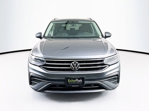 Used 2023 Volkswagen Tiguan S image 2