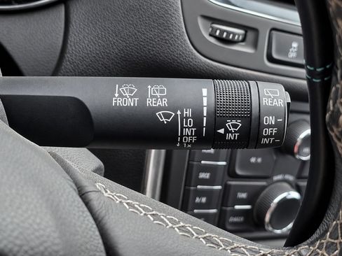 Certified 2015 Buick Encore Convenience FWD image 26
