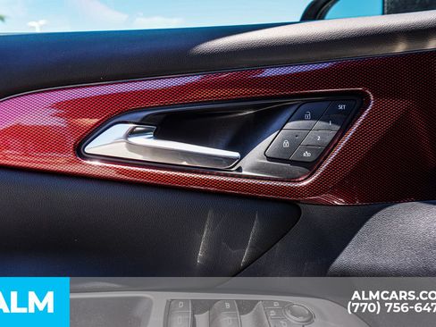 Used 2024 Chevrolet Traverse RS AWD/4WD image 57