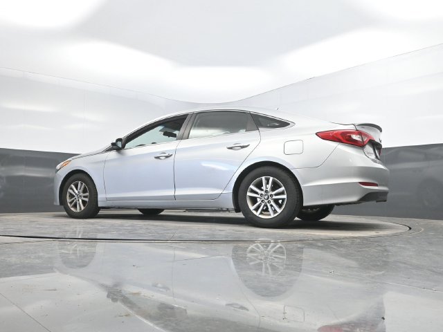 Used 2015 Hyundai Sonata SE FWD image 31