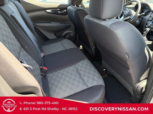 Certified 2019 Nissan Rogue Sport SV w/ Technology Package FWD image 35