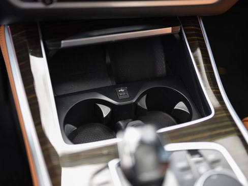 Used 2021 BMW X5 xDrive45e w/ Premium Package 3 image 39